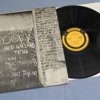 RED GARLAND TRIO - GROOVY - 