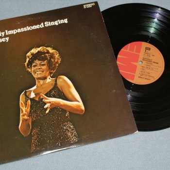 SHIRLEY BASSEY - BEAUTIFULLY IMPASSIONED SINGING - 