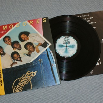 COMMODORES - IN THE POCKET (j) - 