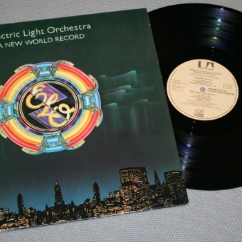 ELECTRIC LIGHT ORCHESTRA - A NEW WORLD RECORD - 