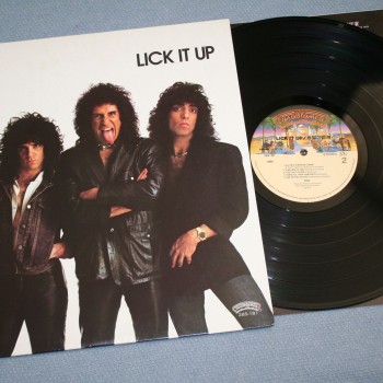 KISS - LICK IT UP (j) - 