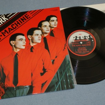 KRAFTWERK - THE MAN-MACHINE (j) - 